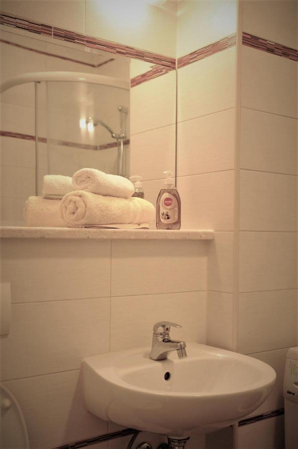 Apartment Mejtas With Free Parking Sarajevo Bagian luar foto